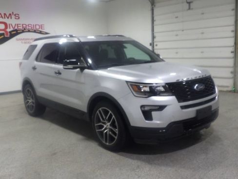 Used 2018 Ford Explorer Sport w/ Equipment Group 401A AWD/4WD image 5