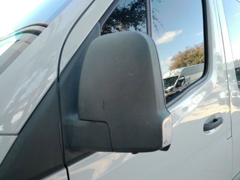 Used 2021 Mercedes-Benz Sprinter 2500 w/ Exterior Lighting Package image 23