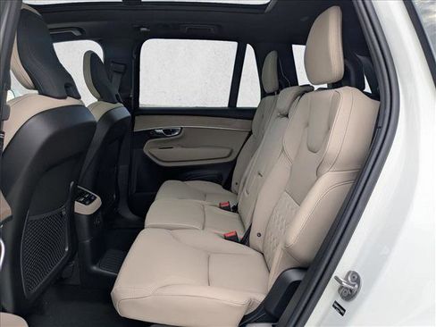 Certified 2026 Volvo XC90 T8 Plus w/ Protection Package Premier image 17
