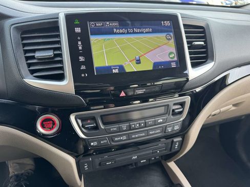 Used 2016 Honda Pilot Touring image 30