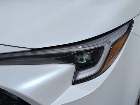 Used 2026 Toyota Corolla SE FWD image 2