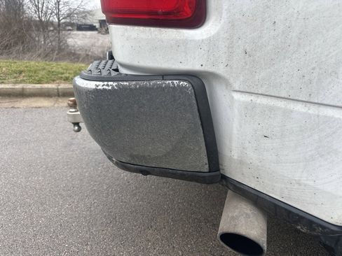 Used 2019 RAM 3500 Laramie image 21