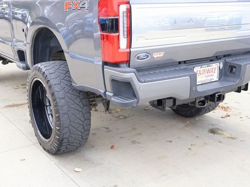 Used 2023 Ford F250 Platinum w/ FX4 Off-Road Package image 33