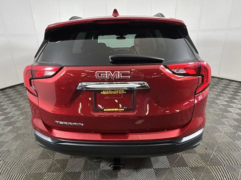 Used 2019 GMC Terrain SLE w/ Driver Convenience Package FWD image 4