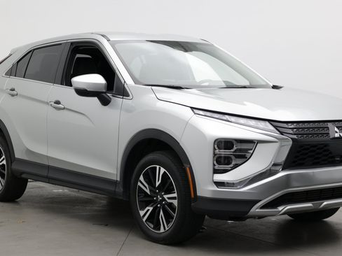 Used 2024 Mitsubishi Eclipse Cross SE AWD/4WD image 3