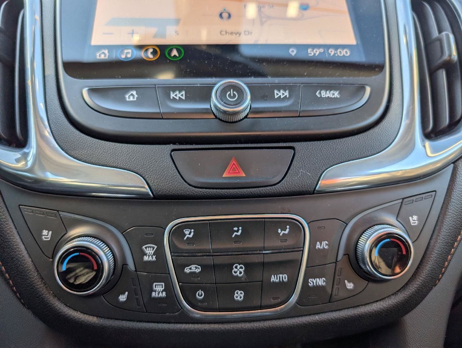 Used 2020 Chevrolet Equinox Premier AWD/4WD image 18