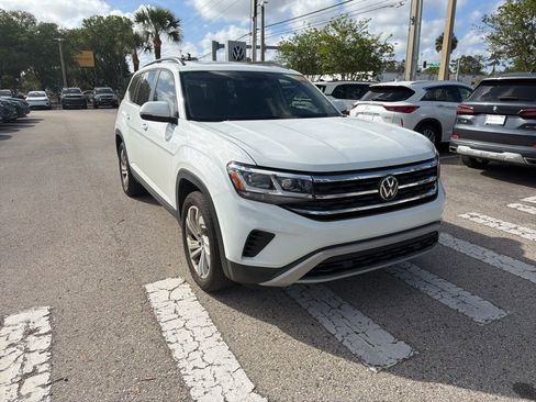 Certified 2023 Volkswagen Atlas SE w/ Panoramic Sunroof Package image 13