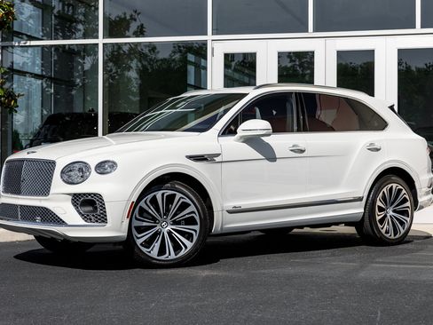 Certified 2023 Bentley Bentayga AWD/4WD image 1