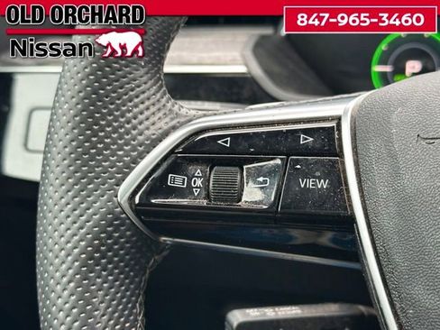 Used 2022 Audi e-tron S Premium Plus AWD/4WD image 18