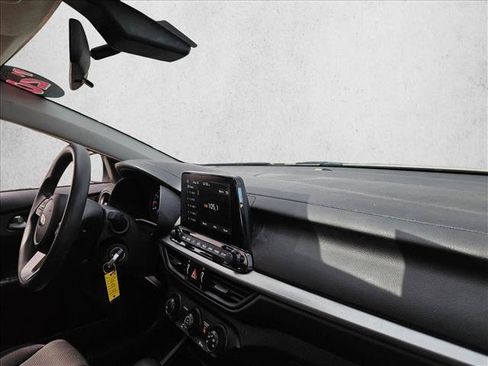 Used 2020 Kia Forte LXS FWD image 15