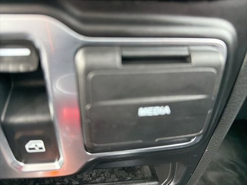 Used 2023 Jeep Wrangler Willys image 40