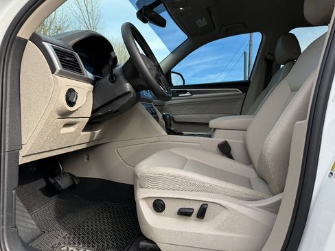 Used 2023 Volkswagen Atlas SE image 18