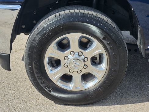 Used 2024 RAM 2500 Big Horn w/ Level 2 Equipment Group AWD/4WD image 10