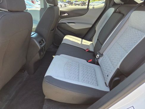 Used 2024 Chevrolet Equinox LT image 18