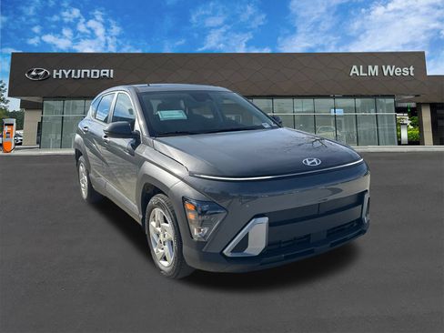 Used 2026 Hyundai Kona SE FWD image 3