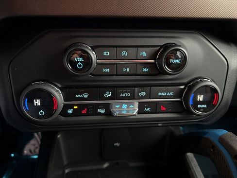 Used 2023 Ford Bronco Outer Banks image 27