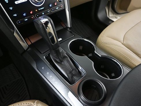 Used 2017 Ford Explorer Limited image 15