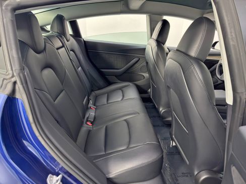 Used 2023 Tesla Model 3 Standard Range image 39