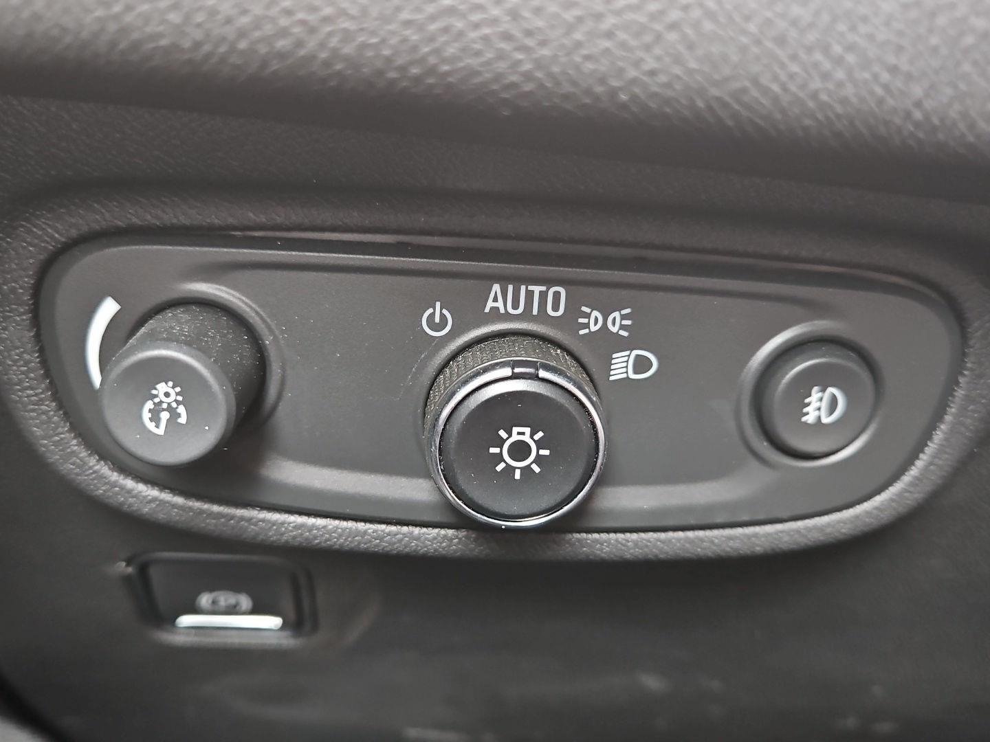 Certified 2023 GMC Terrain AT4 AWD/4WD image 21