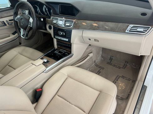 Used 2014 Mercedes-Benz E 350 4MATIC Sedan image 15