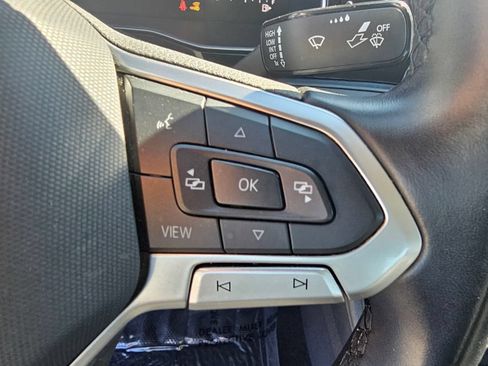 Used 2024 Volkswagen Jetta SE FWD image 25