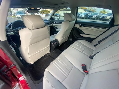 Used 2018 Honda Accord Touring image 27