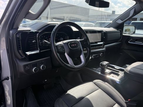 Used 2024 GMC Sierra 1500 Elevation w/ Elevation Premium Package RWD image 12