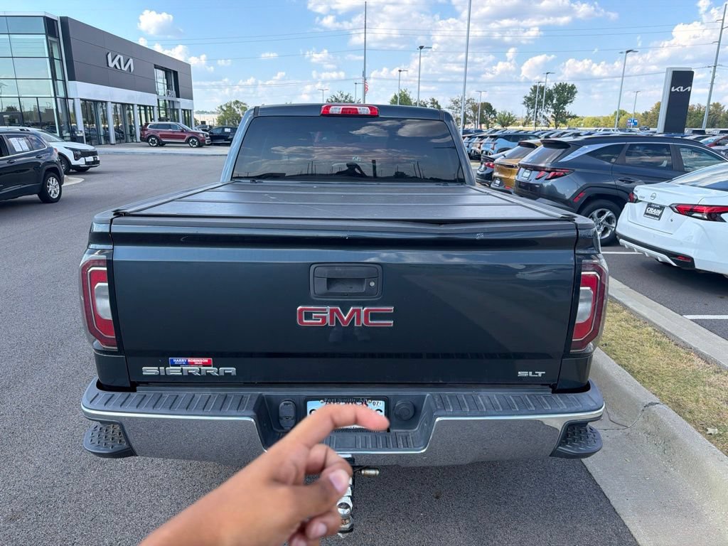 Used 2018 GMC Sierra 1500 SLT w/ SLT Premium Package AWD/4WD image 6