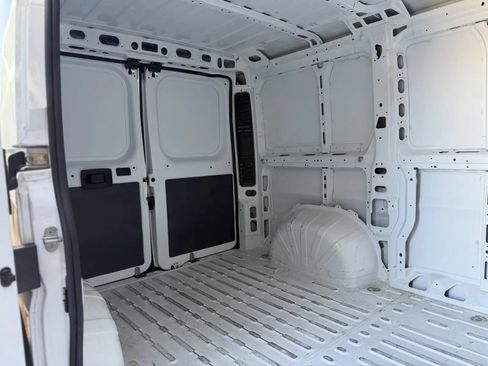 Used 2023 RAM ProMaster 1500 w/ Lane Management Group FWD image 38