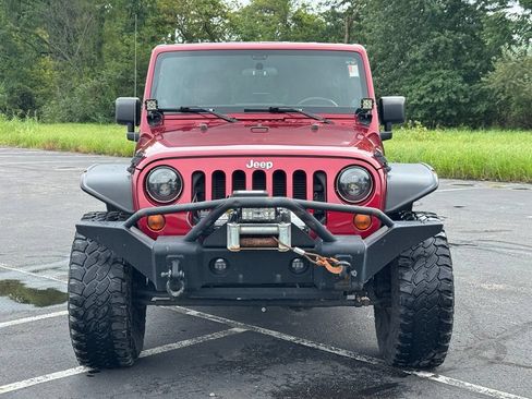 Used 2012 Jeep Wrangler Unlimited Sport AWD/4WD image 2