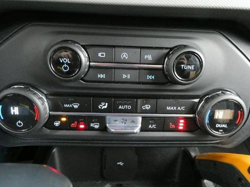 Certified 2023 Ford Bronco Badlands image 25