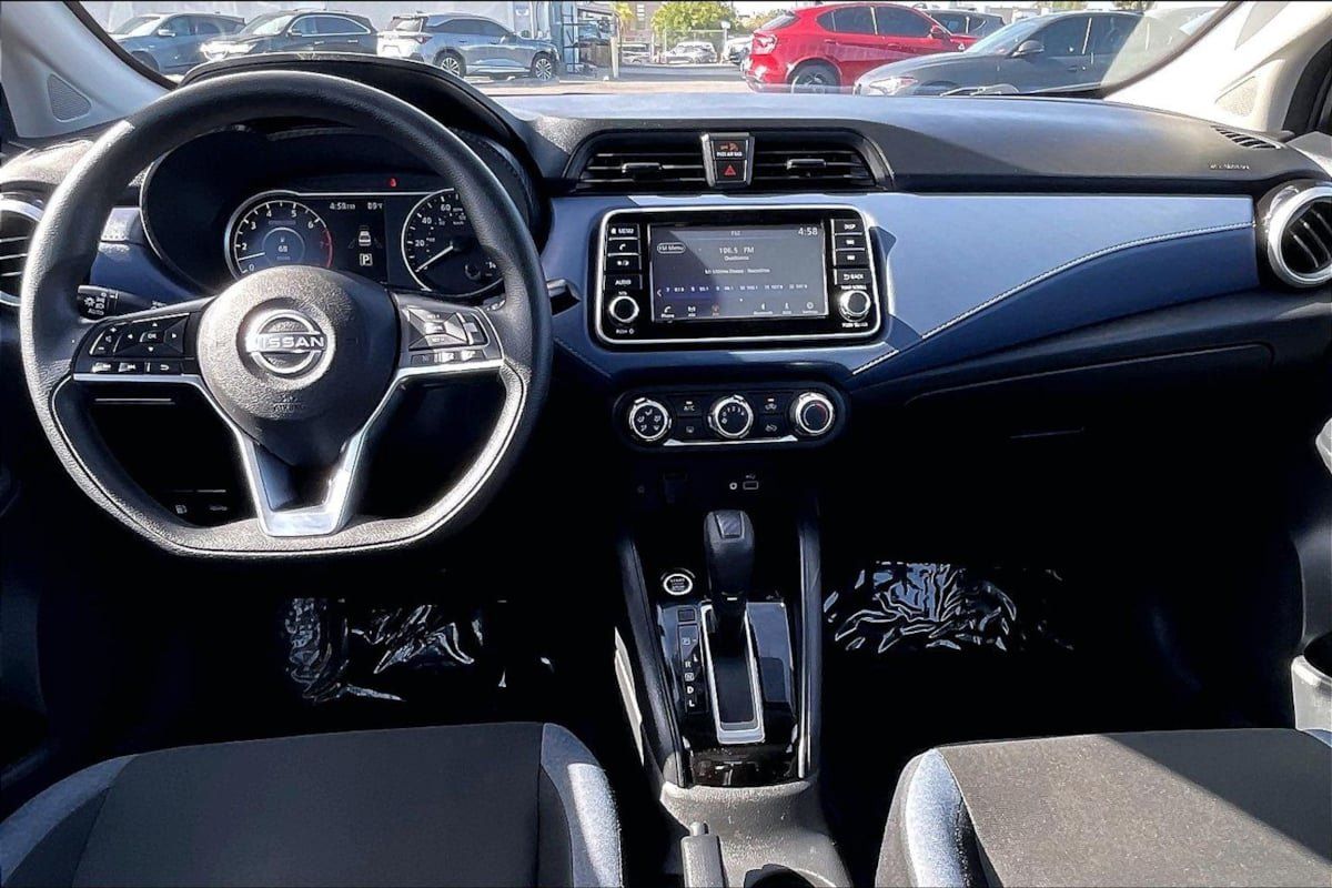 Used 2024 Nissan Versa SV FWD image 13