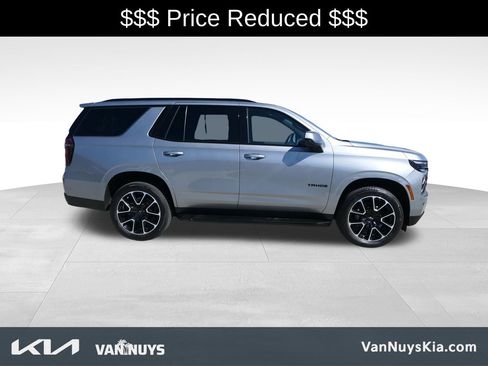 Used 2025 Chevrolet Tahoe RST image 2