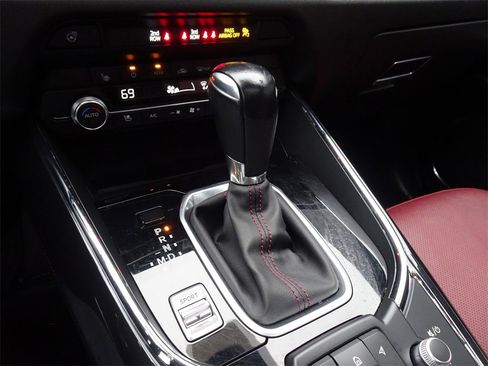 Used 2023 MAZDA CX-9 Carbon Edition image 16