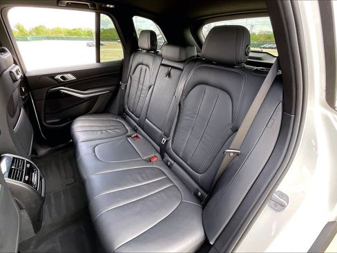 Used 2019 BMW X5 xDrive40i w/ Premium Package 2 image 19