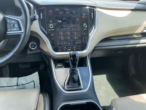 Used 2023 Subaru Outback Limited AWD/4WD image 11