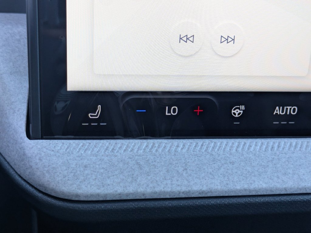 New 2026 Ford Maverick XLT w/ XLT Luxury Package FWD image 25