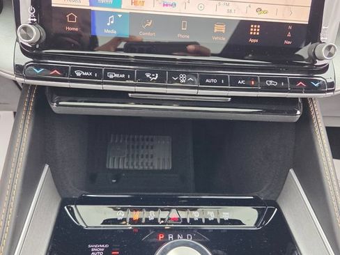 New 2026 Jeep Grand Wagoneer 4WD image 20