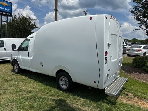Used 2005 Chevrolet Express 3500 RWD image 5