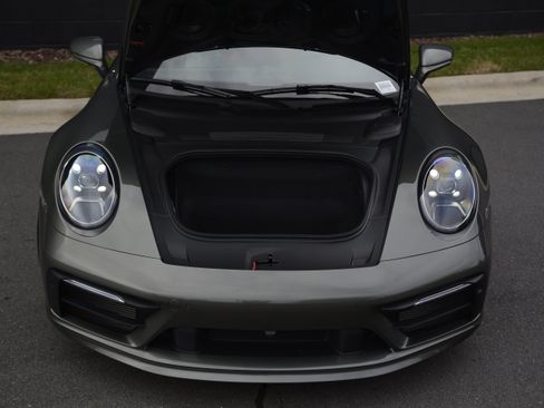 Certified 2023 Porsche 911 Carrera 4S AWD/4WD image 40