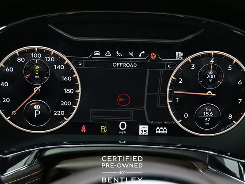 Used 2024 Bentley Flying Spur V8 image 29