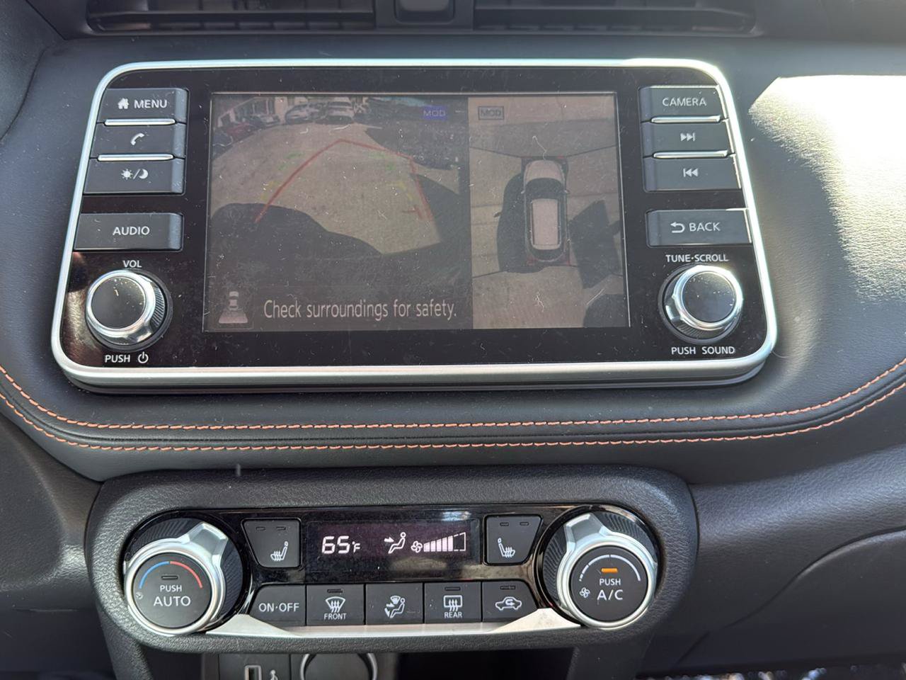 Used 2019 Nissan Kicks SR w/ SR Premium Package FWD image 17