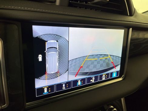 Used 2021 GMC Yukon Denali w/ Denali Premium Package image 35