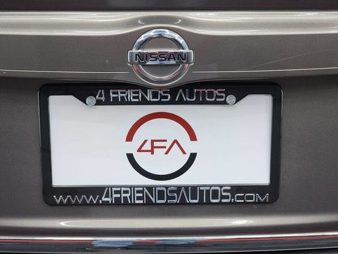 Used 2017 Nissan Versa SV image 18