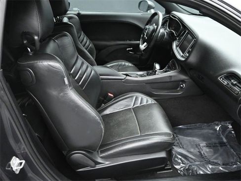 Used 2019 Dodge Challenger SRT Hellcat Redeye image 30