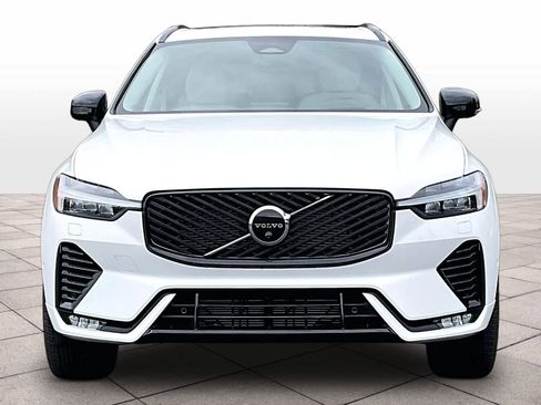 New 2026 Volvo XC60 B5 Ultra w/ Climate Package image 5