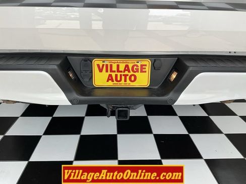 Used 2018 Ford F150 Platinum AWD/4WD image 30