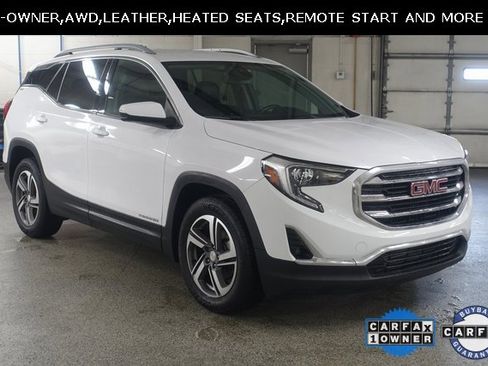 Used 2021 GMC Terrain SLT image 1
