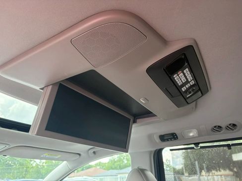 Used 2015 Honda Odyssey Touring Elite image 16