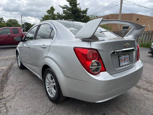 Used 2015 Chevrolet Sonic LT FWD image 4